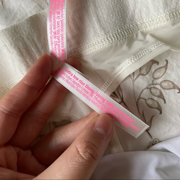 VS PINK Velvet Bralette + Panty Set - Picture 5 of 5